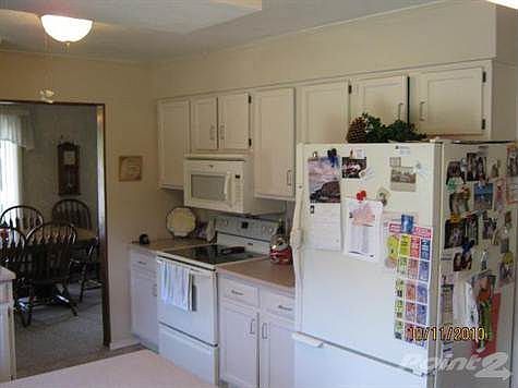 plenty of cupboard space