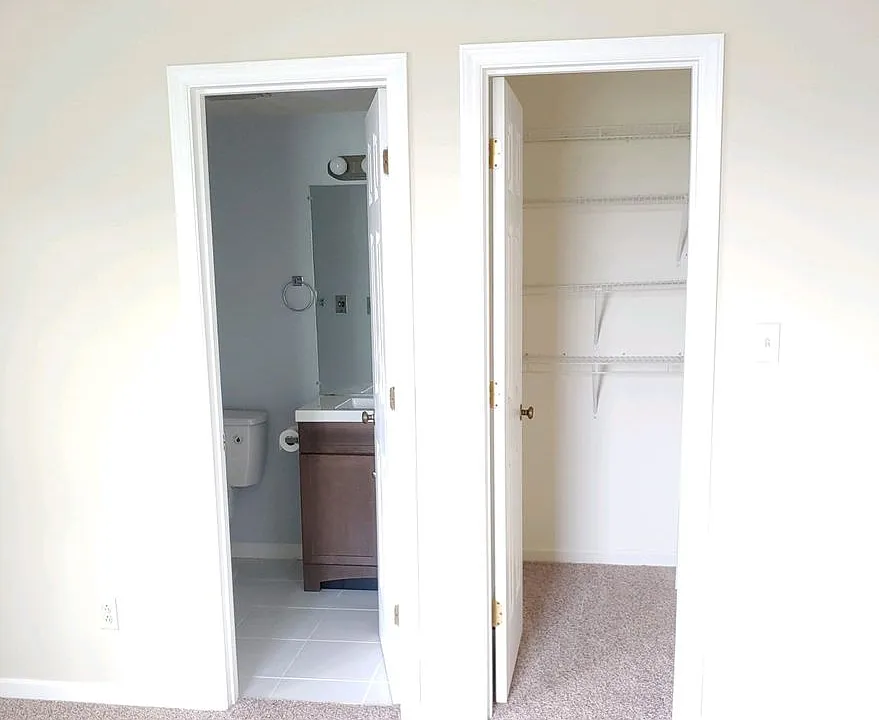 1400G Cedar Ridge Dr