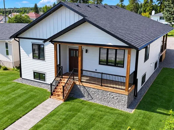 4920 S 10th Ave, Edson, AB T7E 1E6