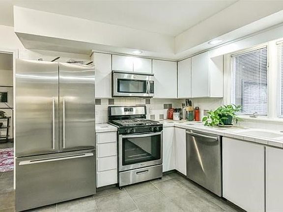 5th image of 2407 S Spicewood Ln