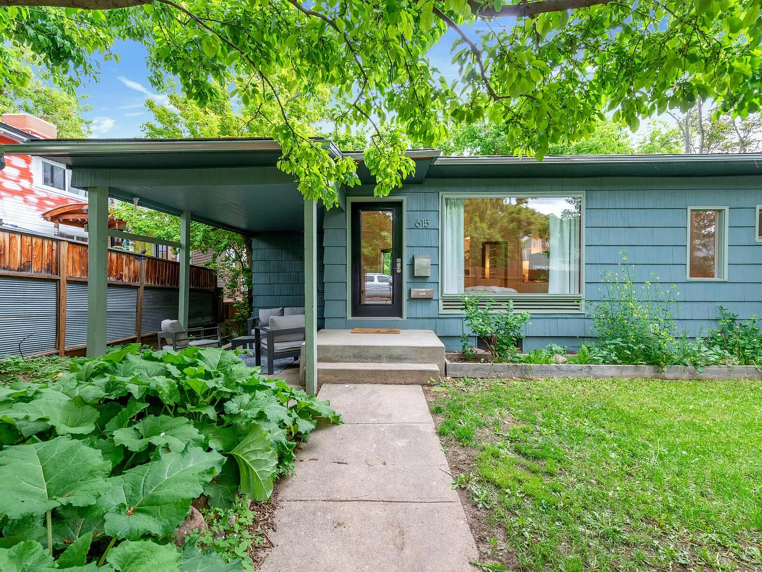 615 Dewey Ave — Photo 3