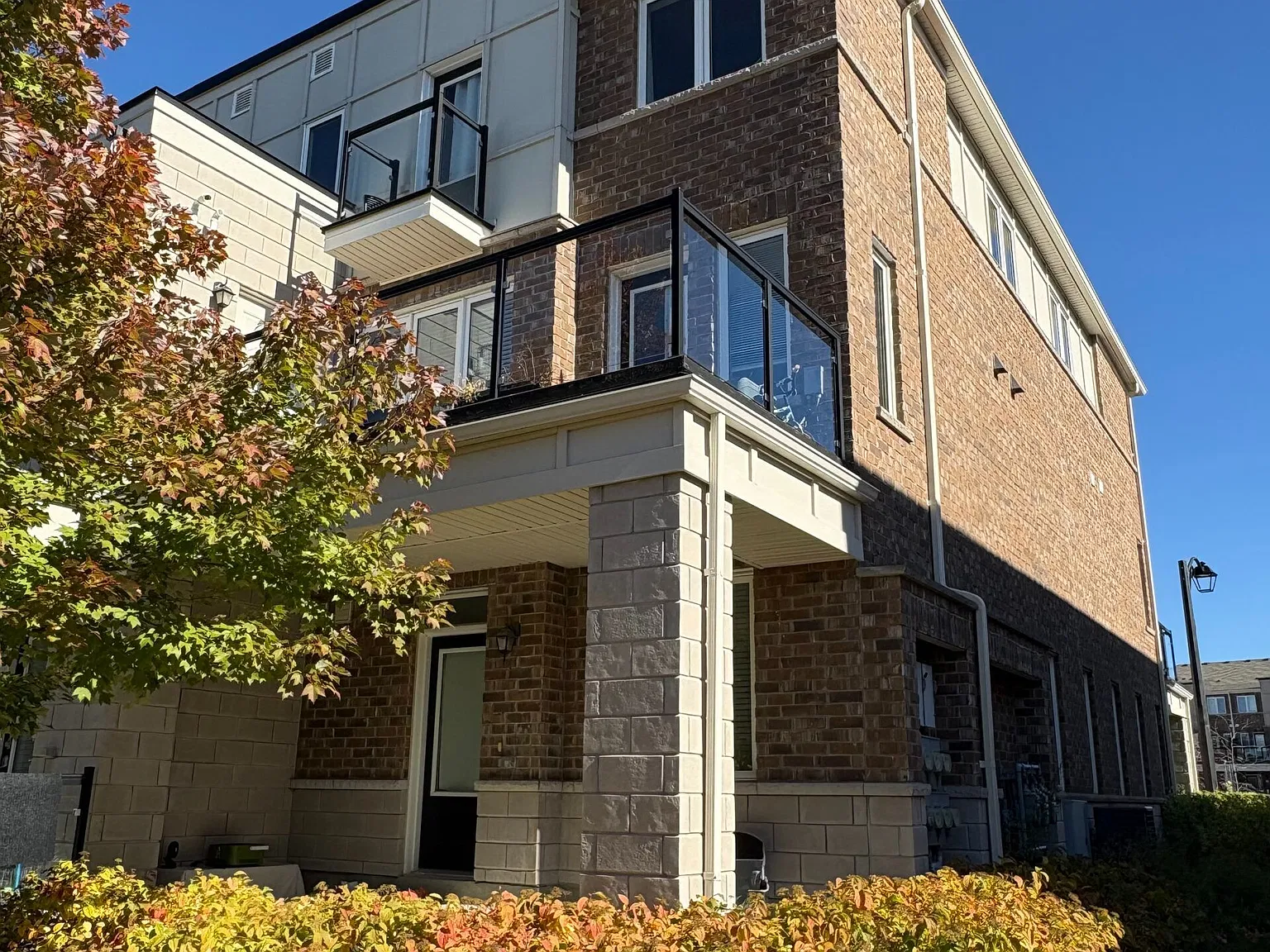 3 bed, $2,450 — Photo 3