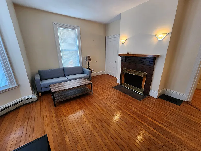 66 Brook St — Photo 24