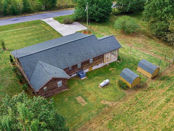 2nd image of 801 County Road 114