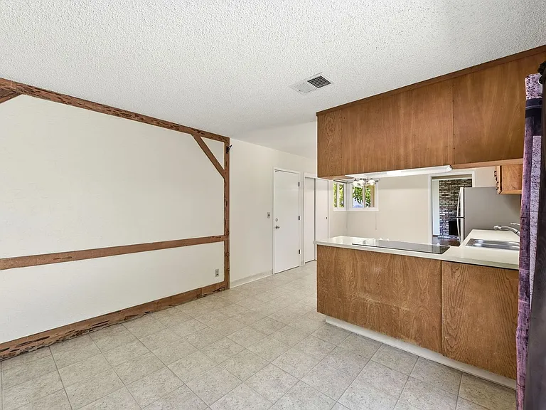 5880 Taormino Ave — Photo 16