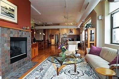 4th image of 758 N Larrabee St #Gu214