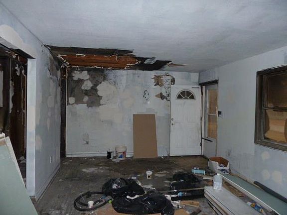 4th image of 10010 Belmont Ave