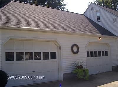 3rd image of 1062 Foster Ave