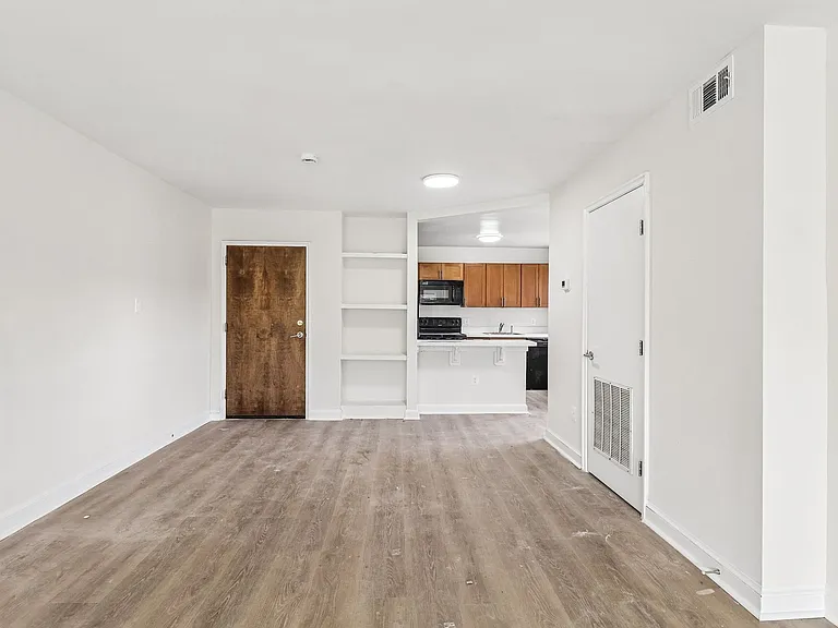 Takoma Flats - Downtown Silver Spring — Photo 13