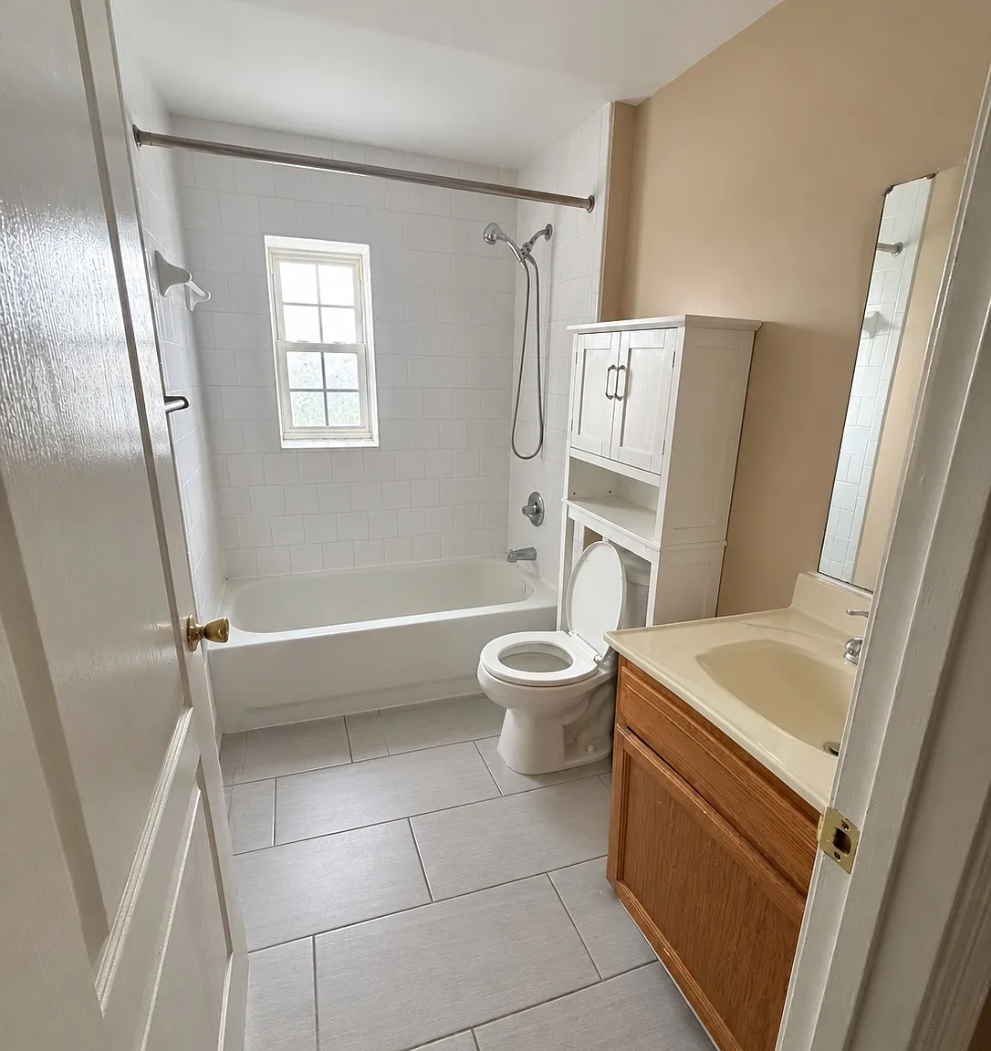 3916 Claremont St — Photo 4