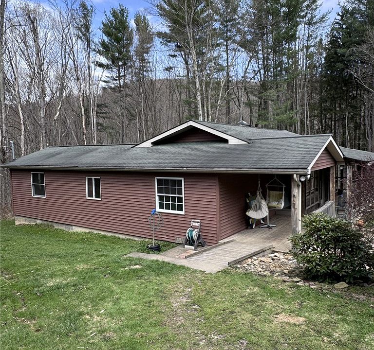1st image of 987 Bloomster Hollow Rd