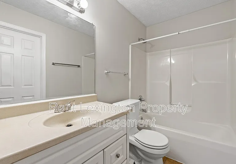 4225 Steamboat Rd — Photo 14