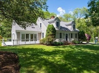 14 W Hill Rd, Mattapoisett, MA 02739