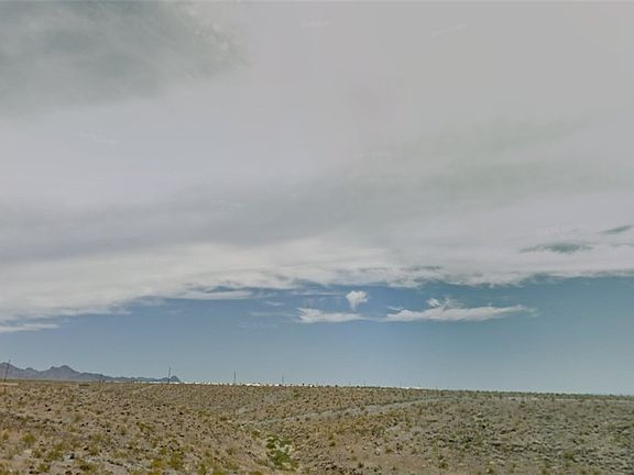 3rd image of 2372 Riverview Drive