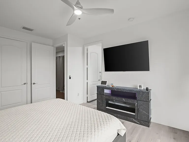 616 NW 38th Cir — Photo 33