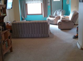 214 S Clark St, Viborg, SD 57070