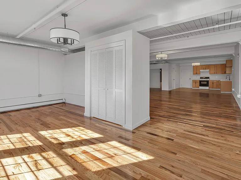 83 Main St #9 — Photo 8