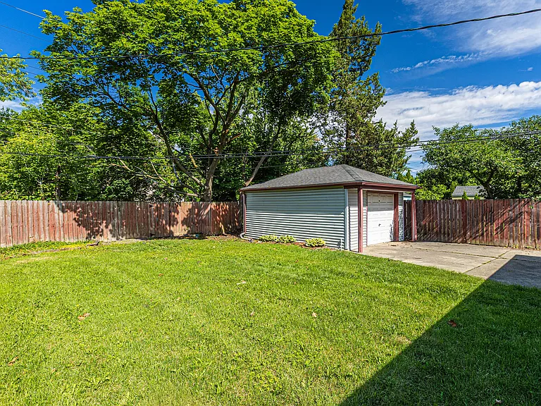 3725 Coolidge Hwy — Photo 3