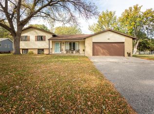 1008 Park Pl NE, Alexandria, MN 56308