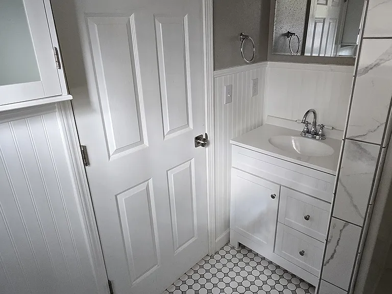 659 Salisbury Rd #2 — Photo 5