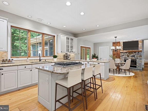 4th image of 23 Middleton Ln