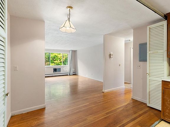 3rd image of 197 Kent St APT 42