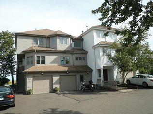 31 Whalers Point #31, East Haven, CT 06512