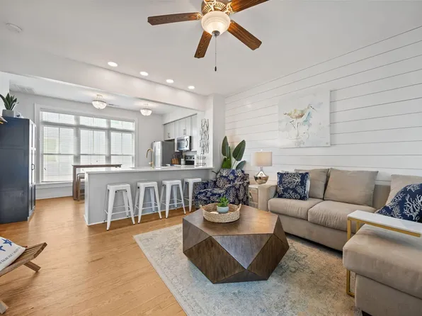 (undisclosed Address), Atlantic Beach, NC 28512