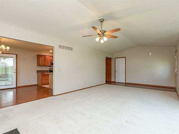 5th image of 4805 116th Avenue Ct