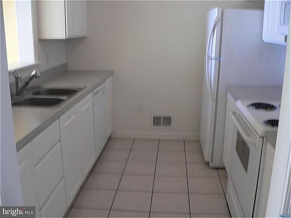 4th image of 523 Red Bud Ct