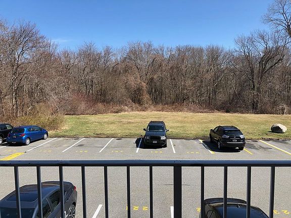 5th image of 65 Greentree Ln APT 29