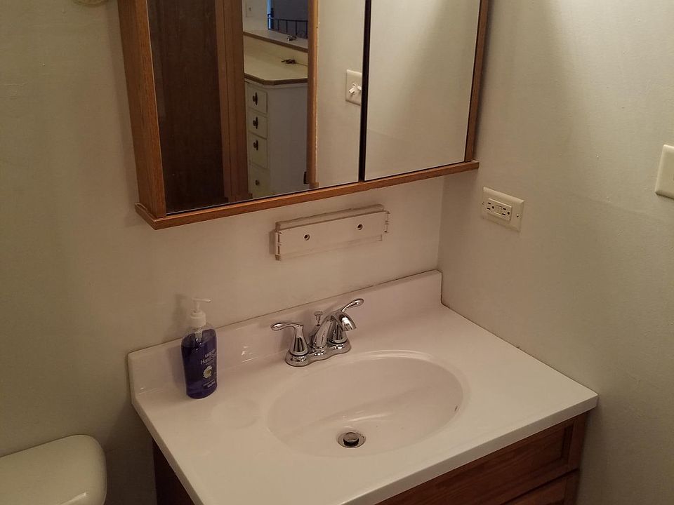 2nd image of 665 Jeffery Ave