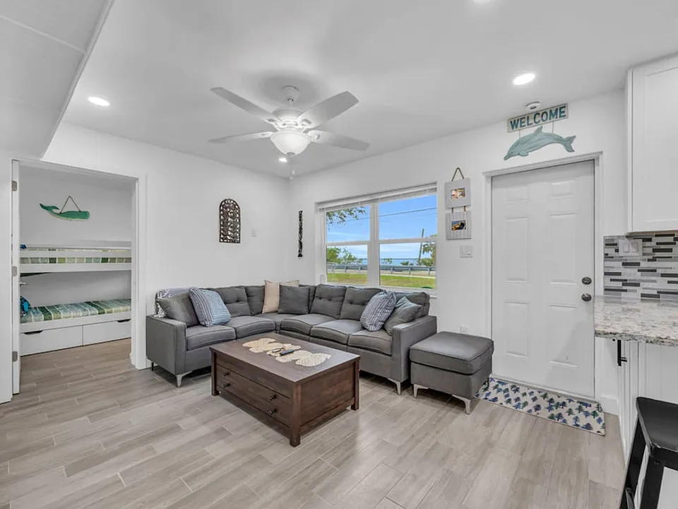 2362 Pineapple Ave #ID1520582P