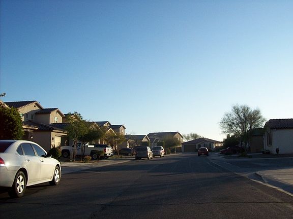 5th image of 46074 W Dirk St