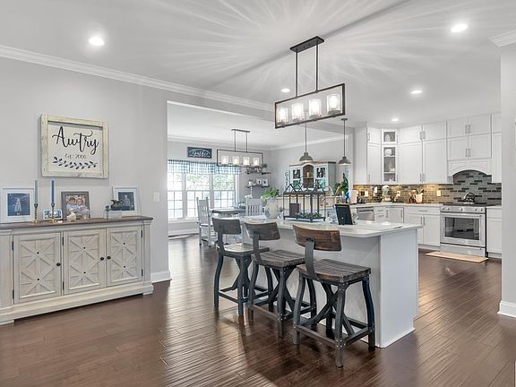 5th image of 373 Sequoyah Trl