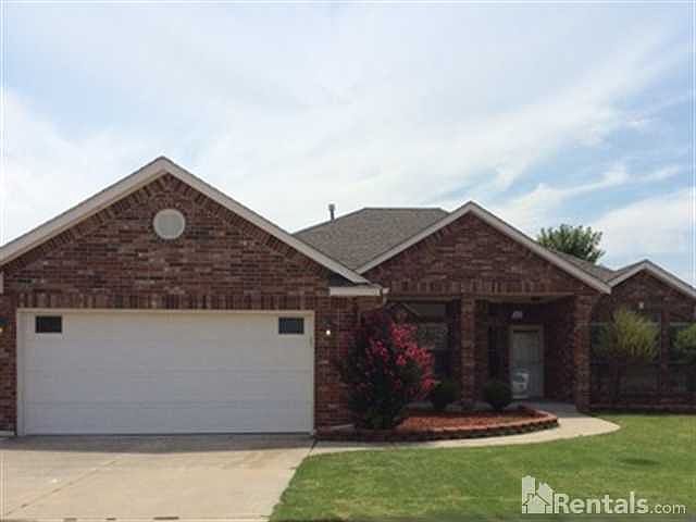 1st image of 520 SW 158th Ter