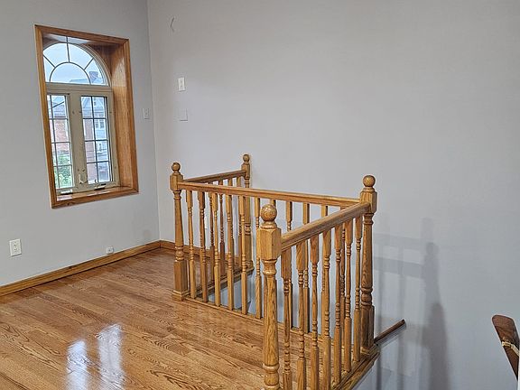 5th image of 10167 121st St Floor 2