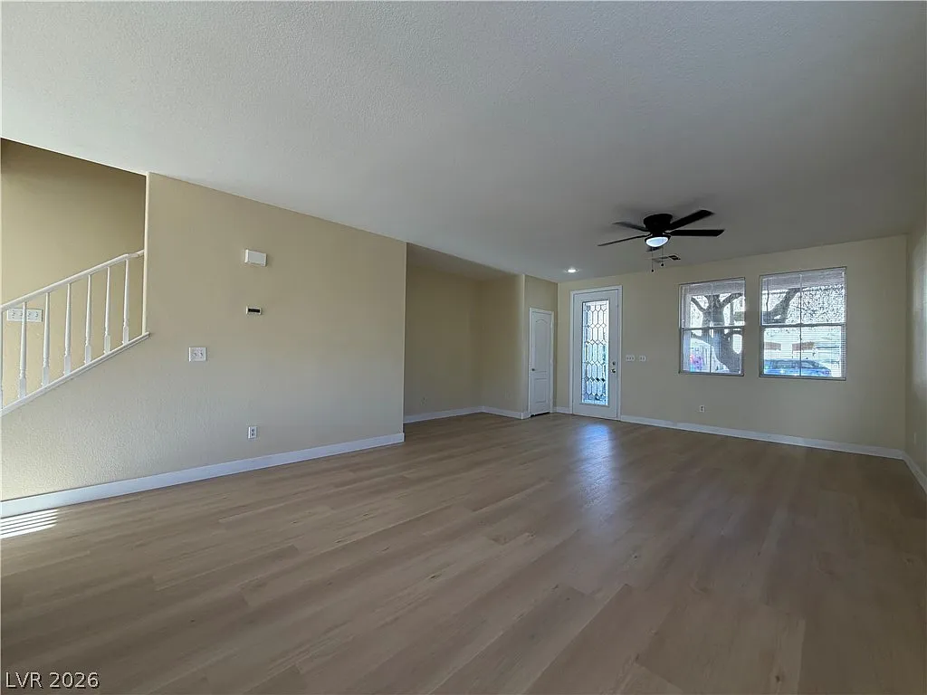 5 bed, 3.0 bath, 2748 sqft, $2,650 — Photo 4