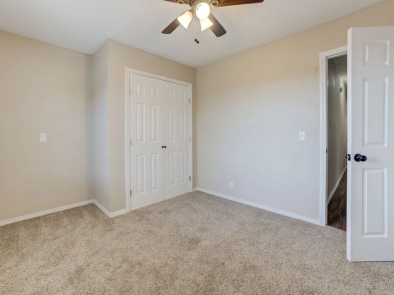 S 79th E Ave Duplex — Photo 22