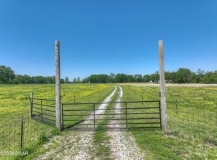 15785 Maple Rd, Carthage, MO 64836