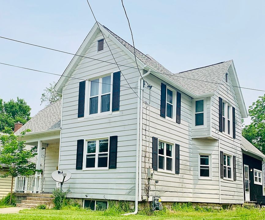 2nd image of 414 Monroe Ave