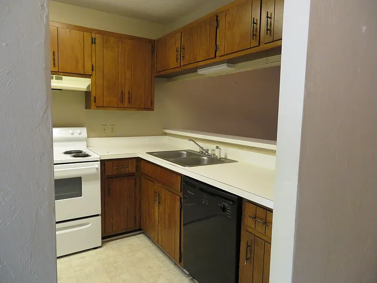 3200 Ginger Dr #C — Photo 6