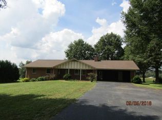 2053 Saint James Church Rd, Newton, NC 28658