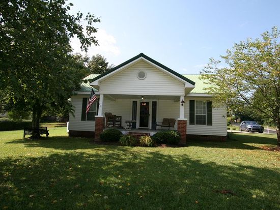 703 W Fort St Chatsworth Ga 30705 Zillow