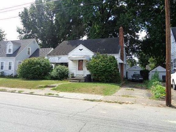 2nd image of 1112 36th St