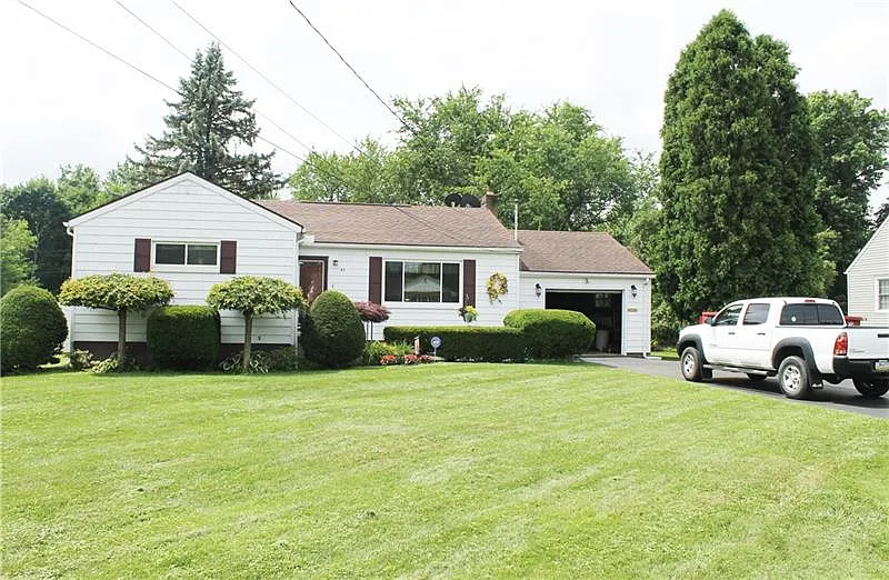 25 W Fairmont Ave photo 1