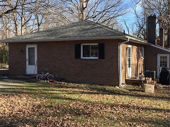 4th image of 2823 Libwood Ave