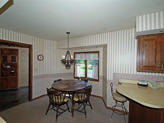 4th image of 1261 Brandywine Dr