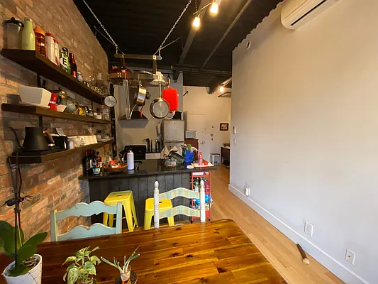 Rented by Smart City Real Estate LLC | media 14