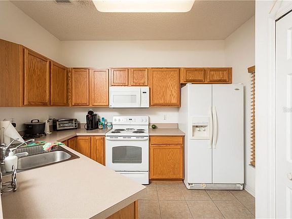 5th image of 1998 Fenwick Way
